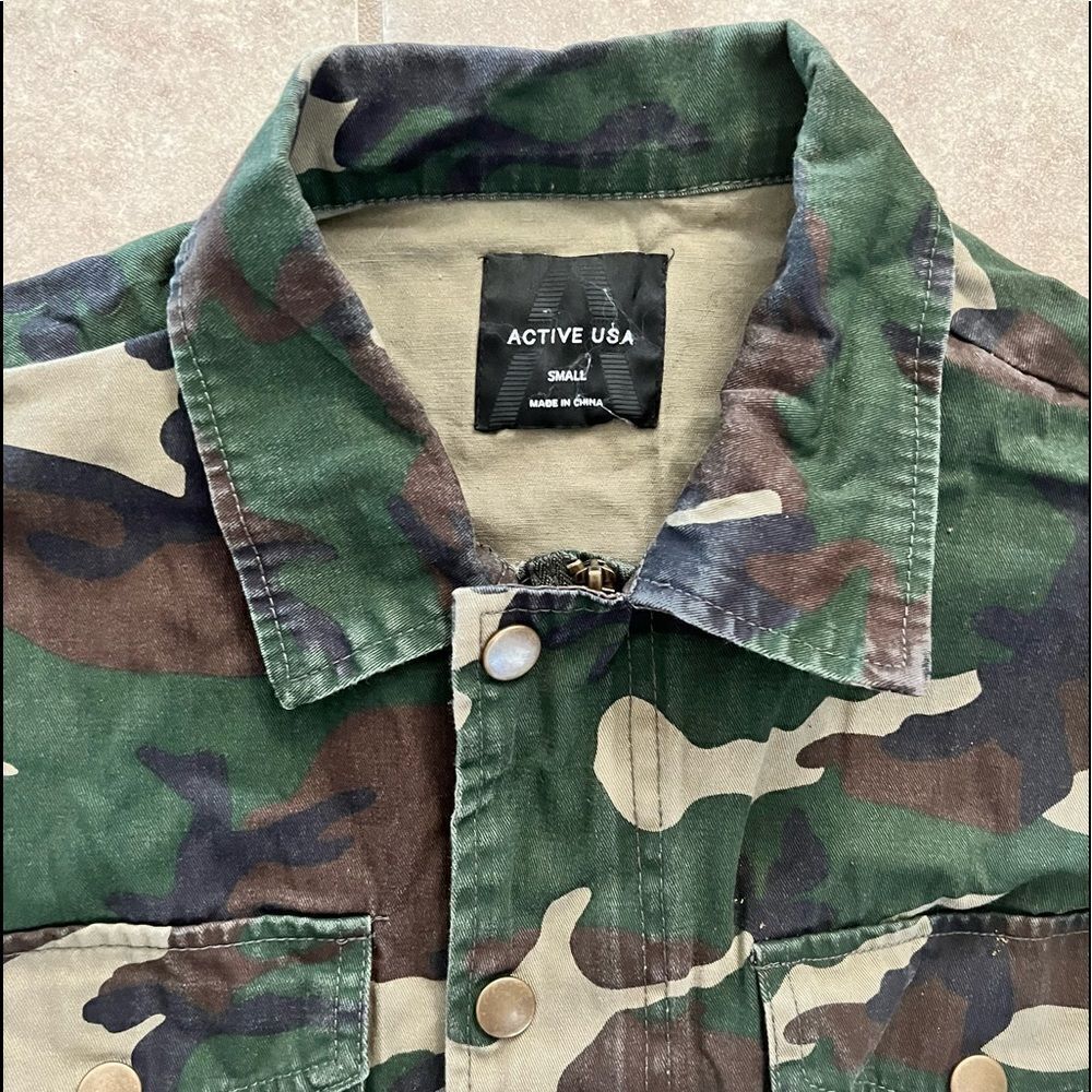 Active USA Camo Jacket Small - Picture 2 of 3